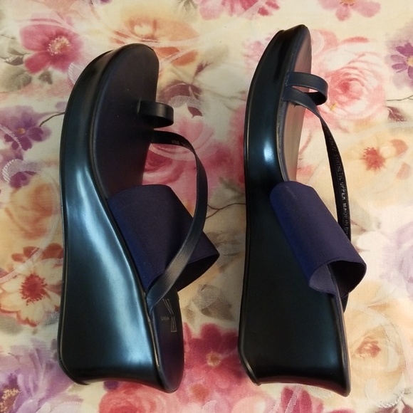 White Mountain Sandals - Picture 5 of 8